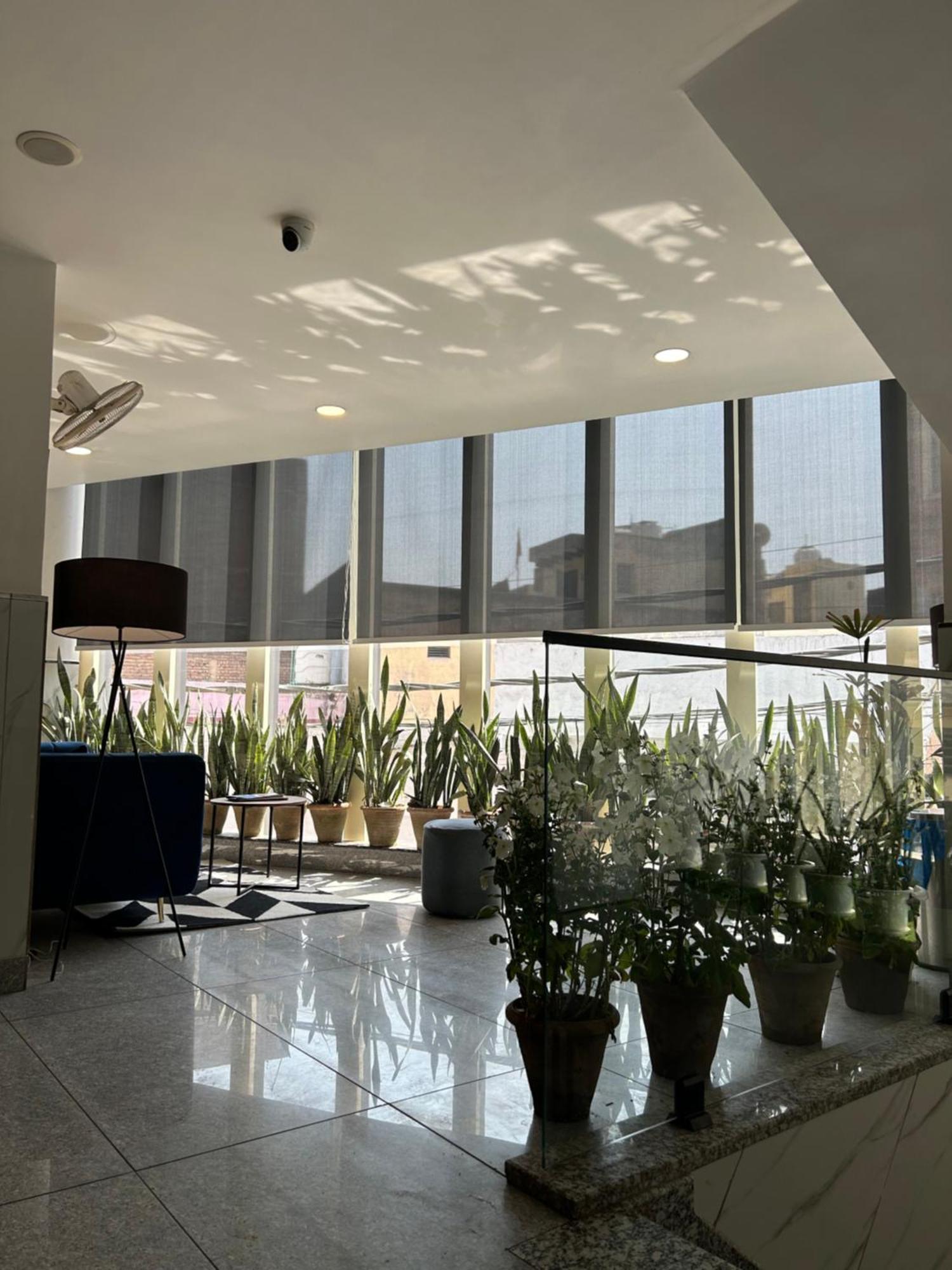 Gallivanto Inn Delhi Zewnętrze zdjęcie