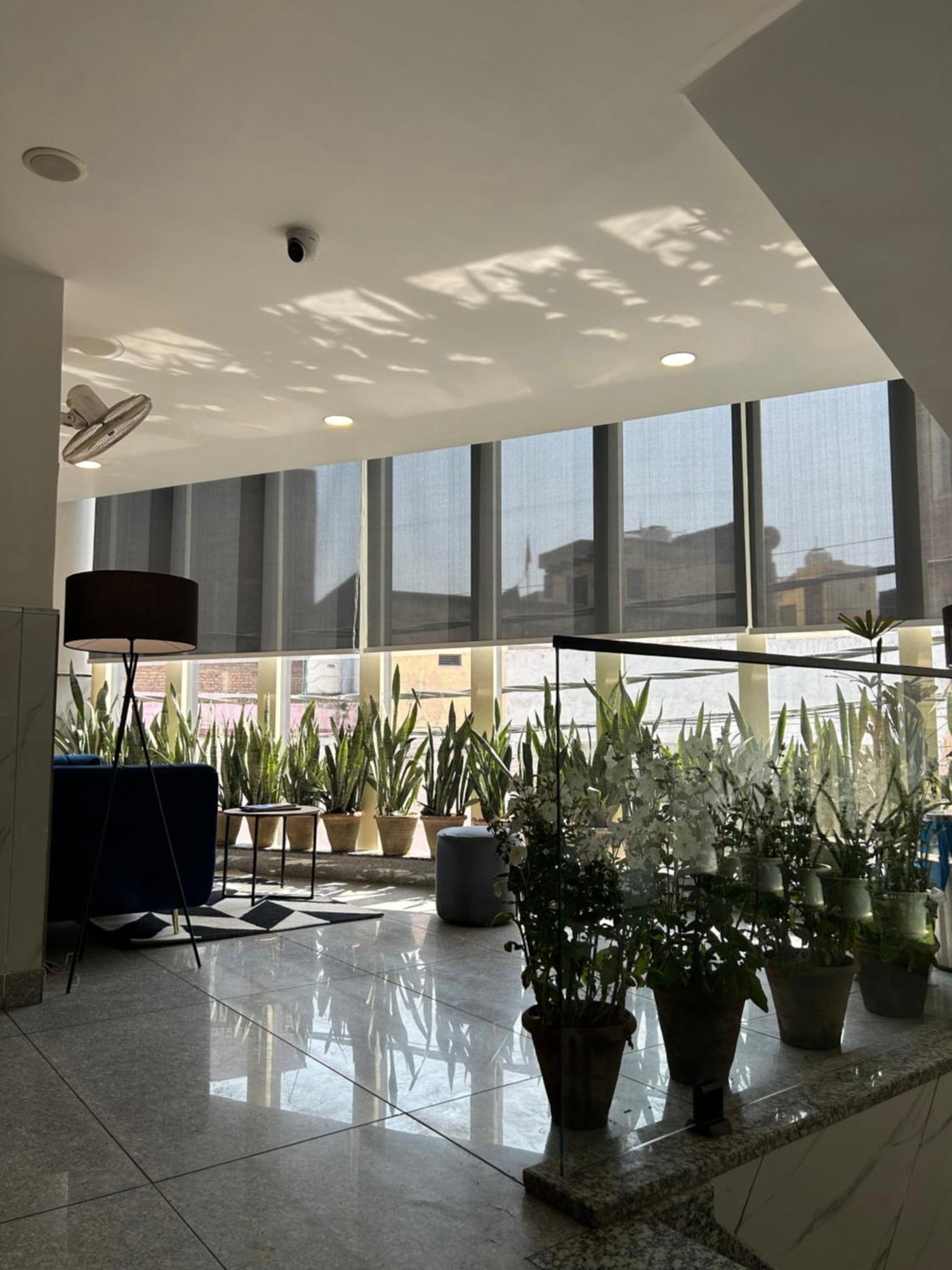 Gallivanto Inn Delhi Zewnętrze zdjęcie