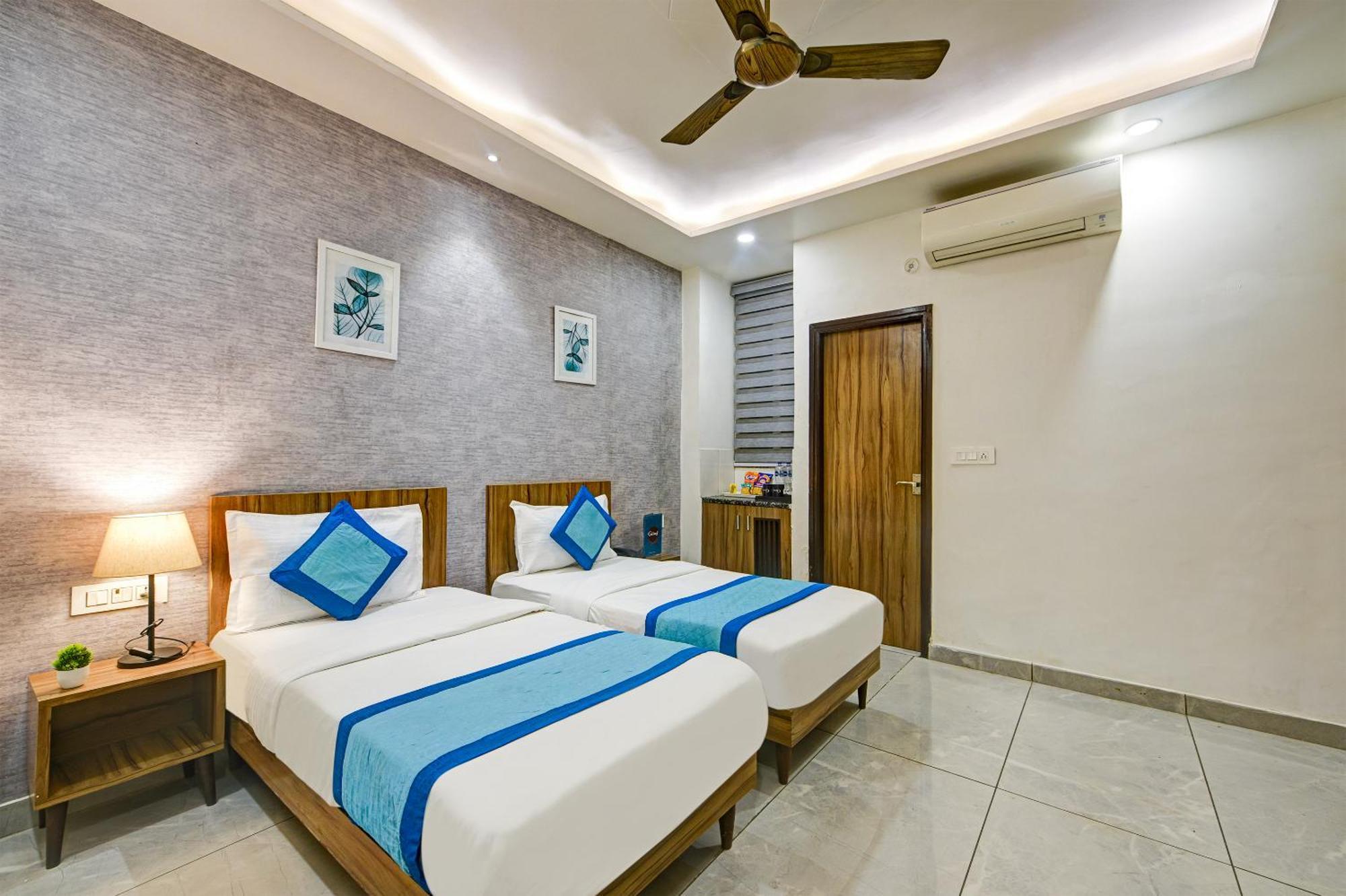 Gallivanto Inn Delhi Zewnętrze zdjęcie
